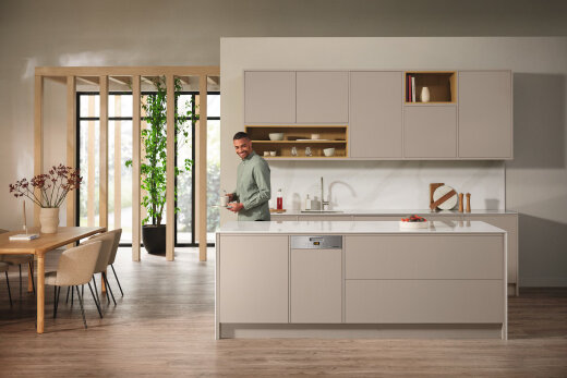 UGRADBENA PERILICA POSUĐA MIELE G 5540 SCi SL Active